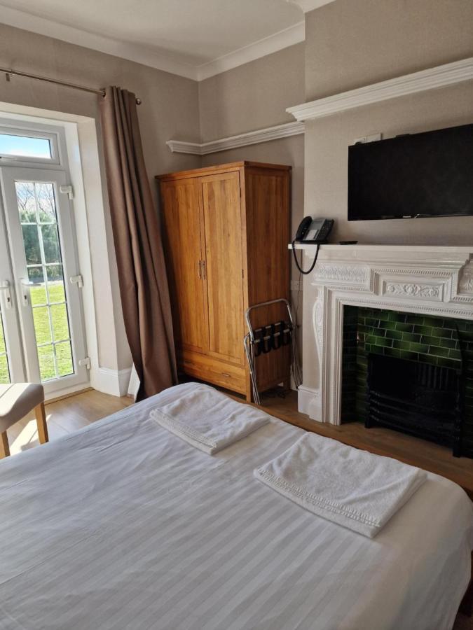 Broadway House Bed & Breakfast Laugharne Eksteriør bilde